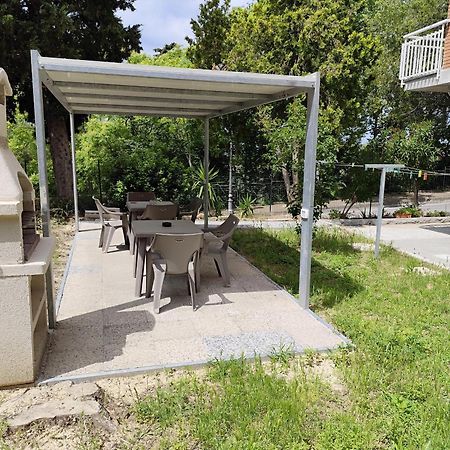Villa Paoletti, Appartamento Confortevole Nel Cuore Di Gradara Bagian luar foto