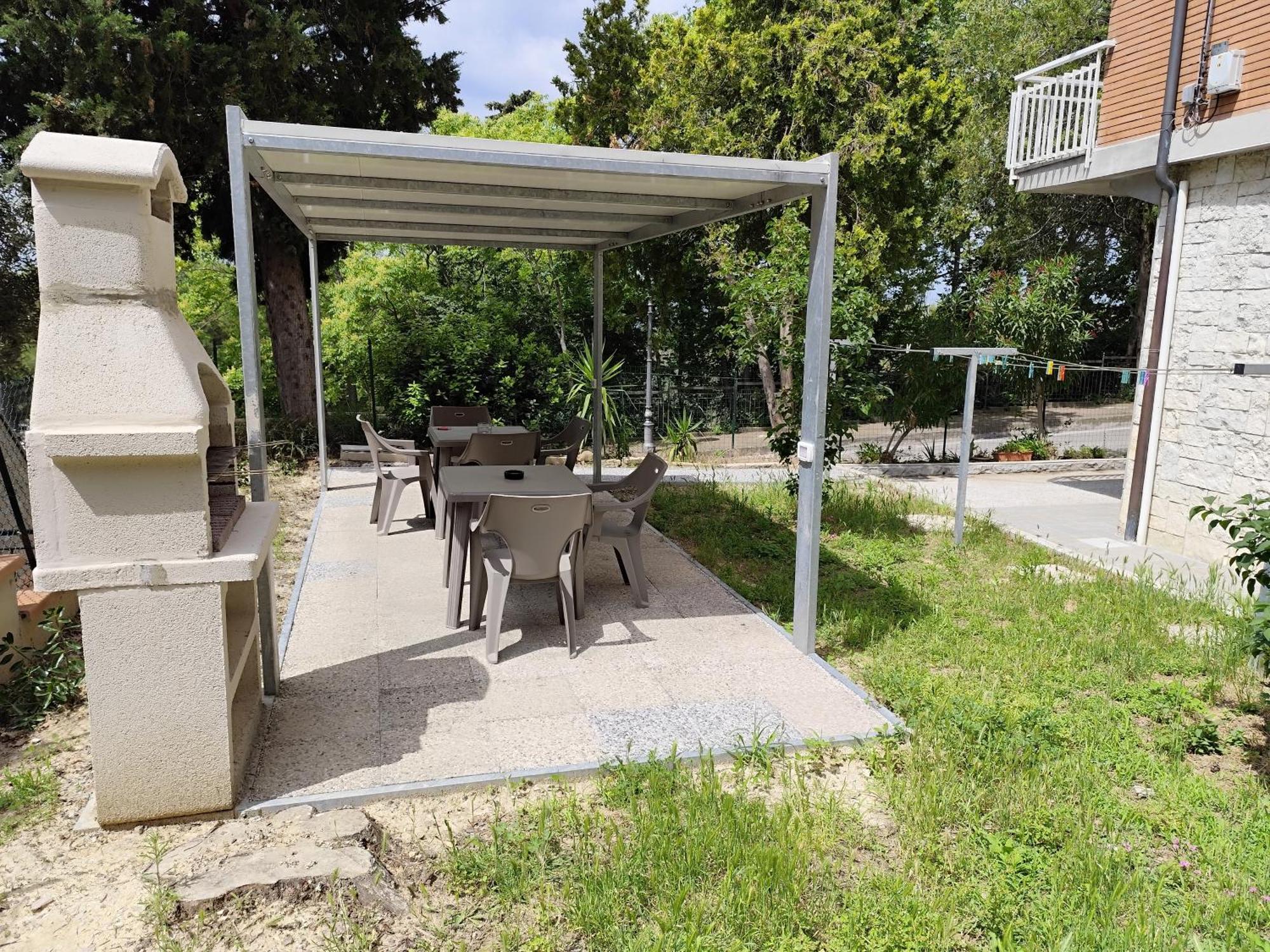 Villa Paoletti, Appartamento Confortevole Nel Cuore Di Gradara Bagian luar foto